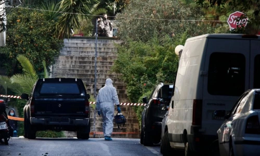 Οι «Αναρχικές Ομάδες Νυχτερινών Επισκέψεων» πίσω από τις εμπρηστικές επιθέσεις σε σπίτια δημοσιογράφων και πολιτικών